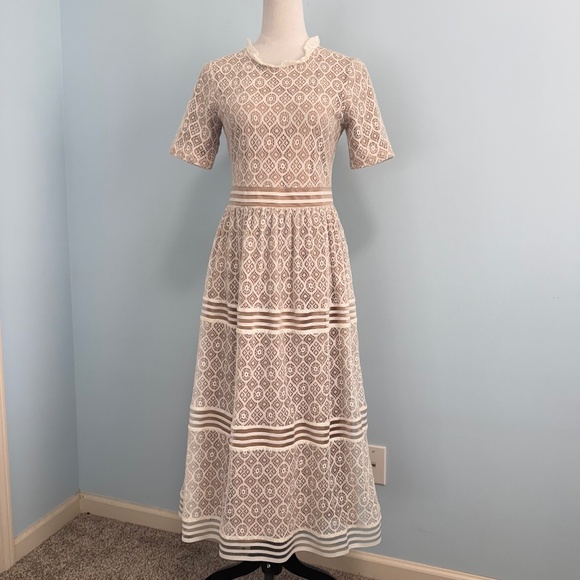 Baltic Born Dresses & Skirts - Baltic Born Windsor Lace Tiered Midi Dress Ivory Size M